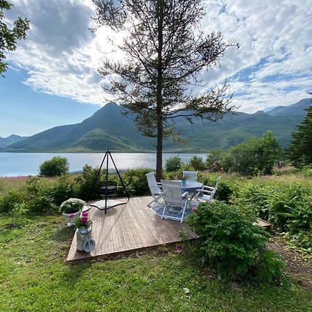 Unique And Charming House At The Foot Of Lofoten'S Highest Mountain Свольвер Экстерьер фото