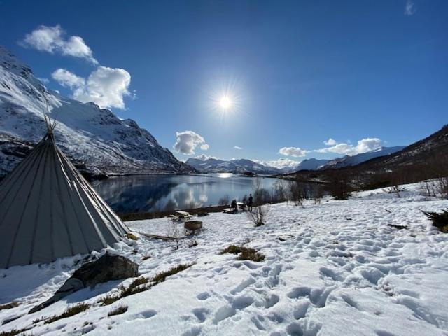 Unique And Charming House At The Foot Of Lofoten'S Highest Mountain Свольвер Экстерьер фото